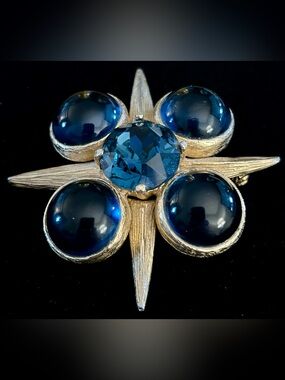 Vintage Signed Benedikt NY Navy Blue Rhinestone Brooch- Gold tone w/Cabochons